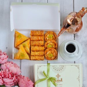 بوكس مشكل لوز (12قطعة)