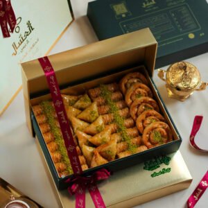 بوكس ذهبي فاخر حجم صغير (31قطعة)